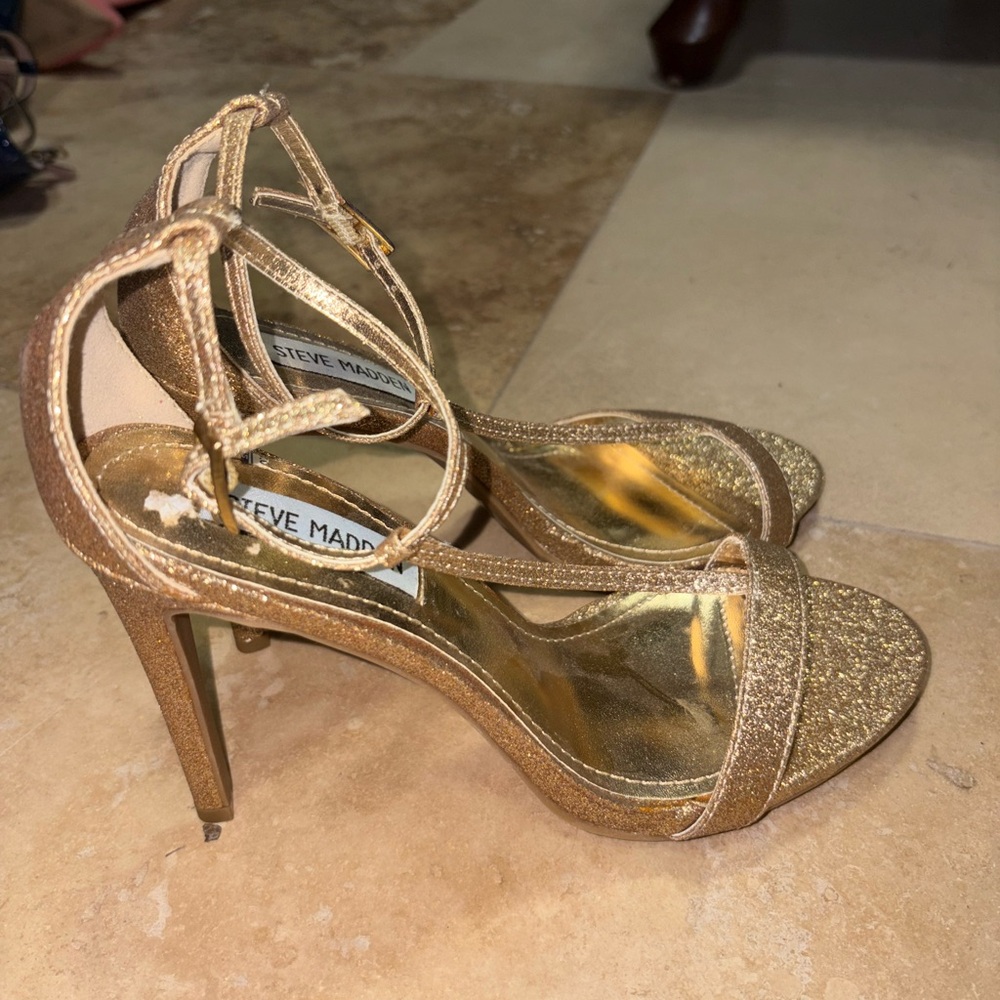 Steve Madden Glittering Gold Heels